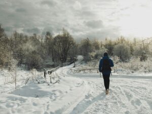 Run Strong This Winter: CBD for Cold Weather Running