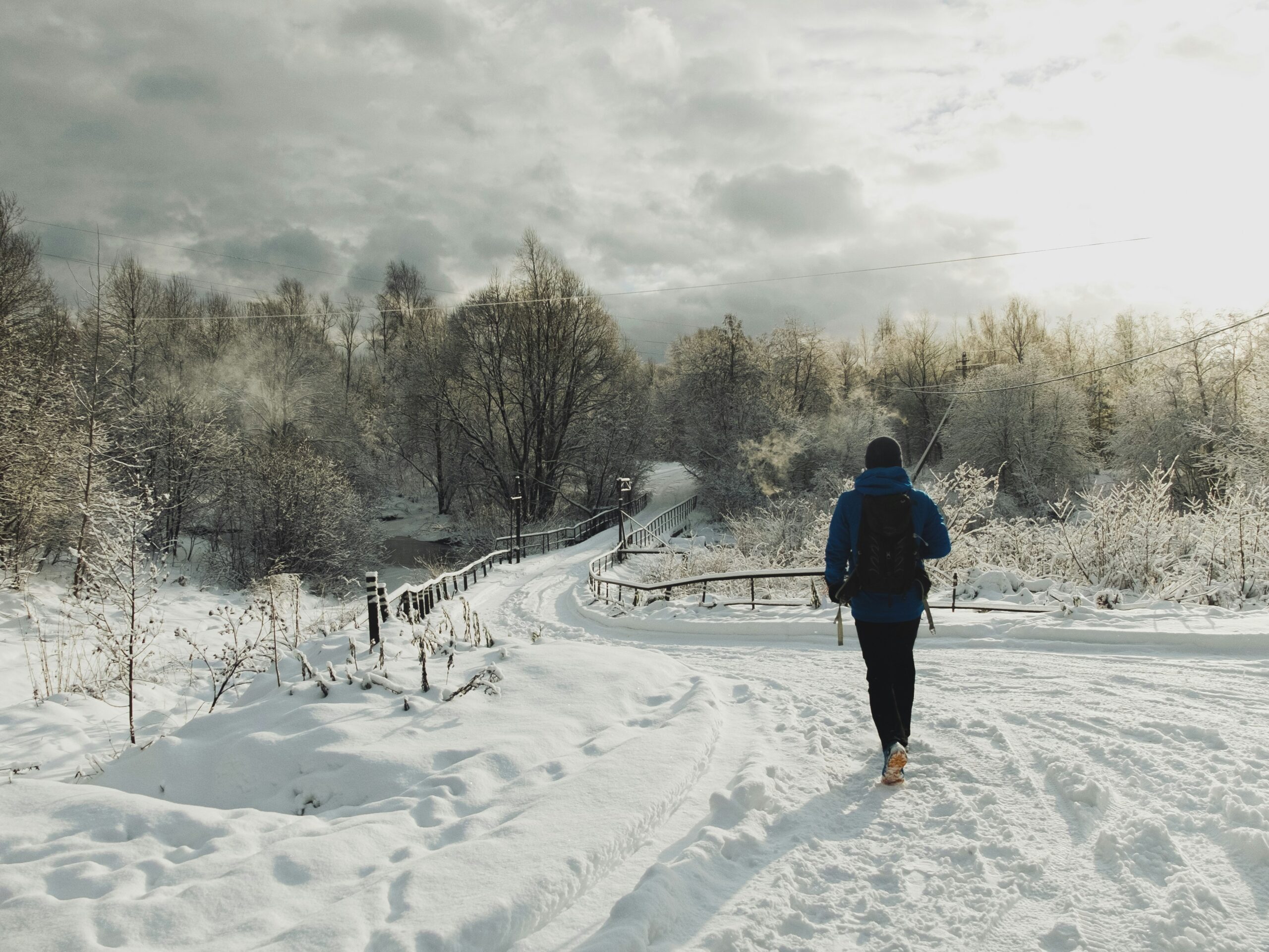 Run Strong This Winter: CBD for Cold Weather Running