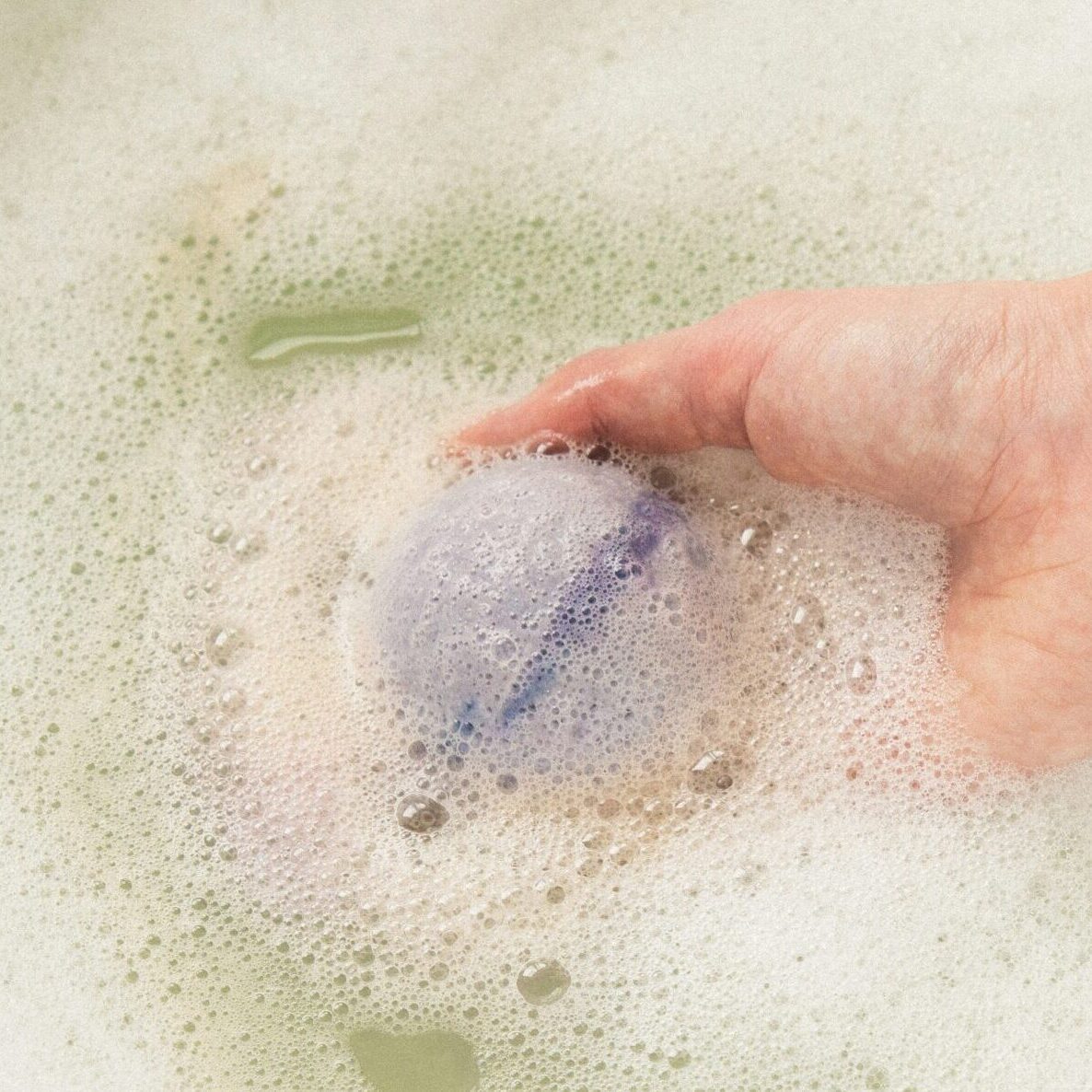 How to Choose the Right CBD Bath Bomb for Your Routine