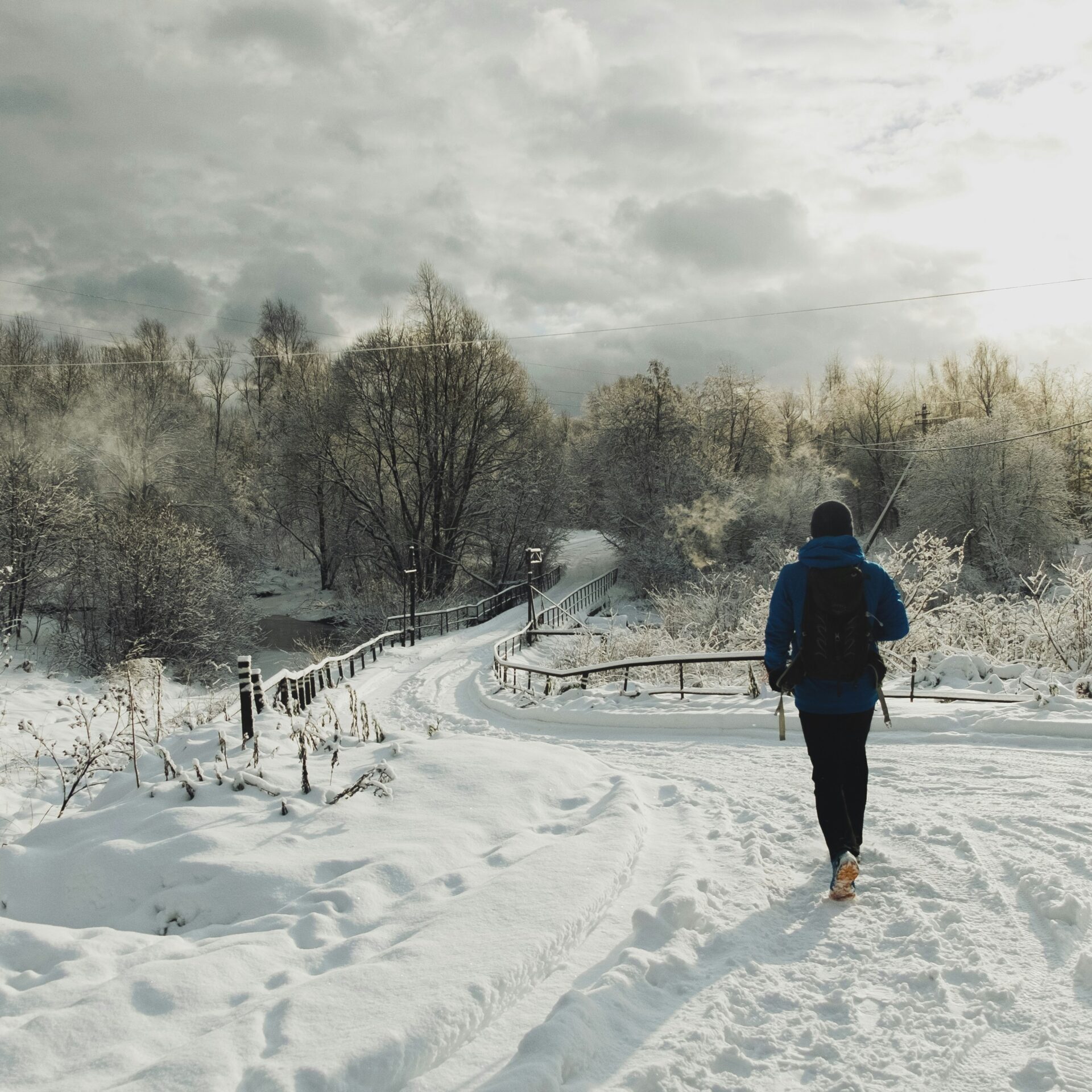 Run Strong This Winter: CBD for Cold Weather Running